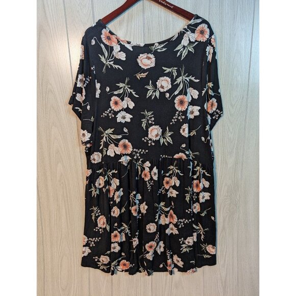 Torrid Black Floral Babydoll Super Soft Ruffle Short Sleeve Tunic 5XL Flowy - Picture 4 of 7